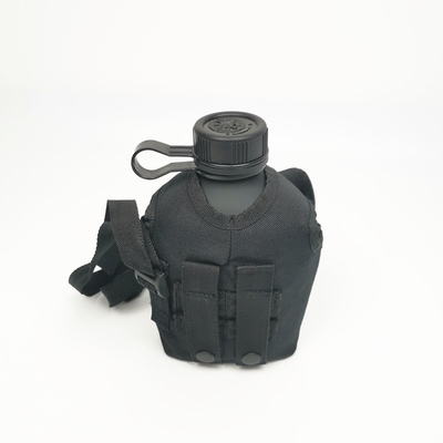 Camping formation des étudiants bouteille d'eau corps en aluminium avec caoutchouc revêtu finition mate avec poche sac épaule rayures