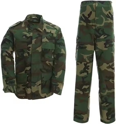 Vêtements tactiques militaires imperméables à l'eau anti-statiques résistants à la poussière Matériau en coton Vêtements de protection de sécurité