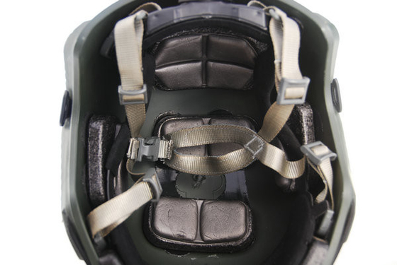 Bien ventilé Casque militaire tactique avec matériau d'aramide