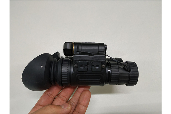 L' équipement de mesure de distance laser tactique de nouvelle génération en noir