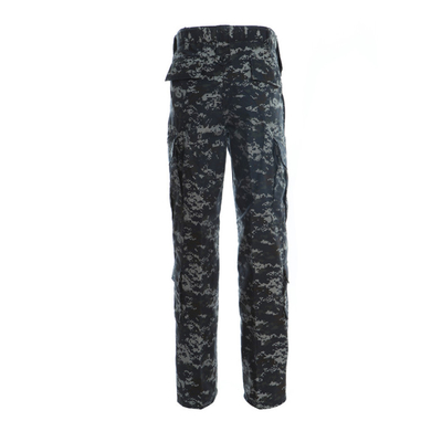 Un uniforme militaire de bonne ventilation, un uniforme de camouflage, un uniforme de combat.