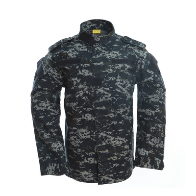 Un uniforme militaire de bonne ventilation, un uniforme de camouflage, un uniforme de combat.