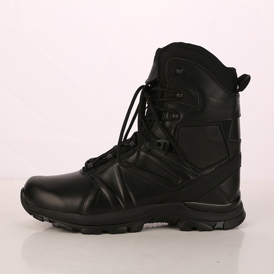 Bottes de combat à talons intermédiaires isolées en cuir durable
