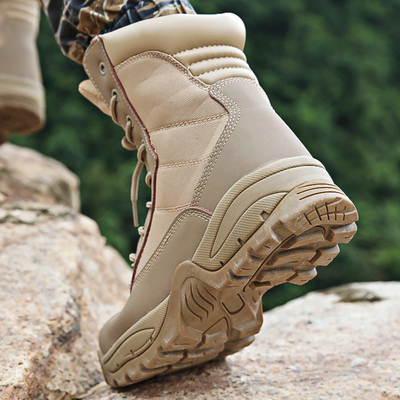 Chaussures de combat en cuir résistant au glissement avec semelle en caoutchouc absorbant les chocs