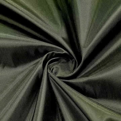 Vêtement de pluie poncho en polyester respirant vert olive pour les activités de plein air