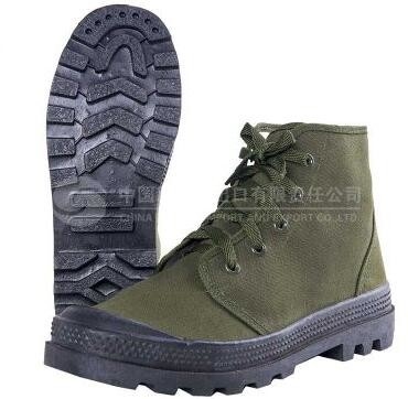 Des bottes de combat, des bottes tactiques, des bottes anti-dérrapage, des bottes militaires.