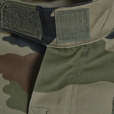 L'uniforme militaire de l'Américain mêmes que la bande Malaisie uniforme de forces terrestres de l'Allemagne